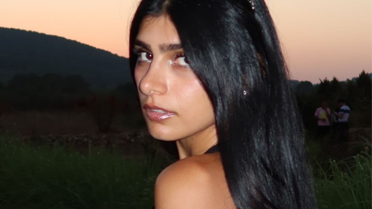 Should celebrities be judged for posting sexually revealing photos on social media?
