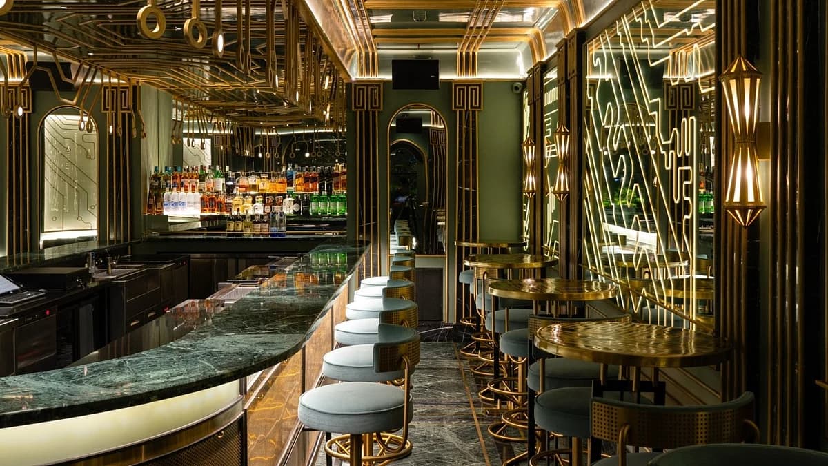 Should bars market themselves specifically around hangover prevention?